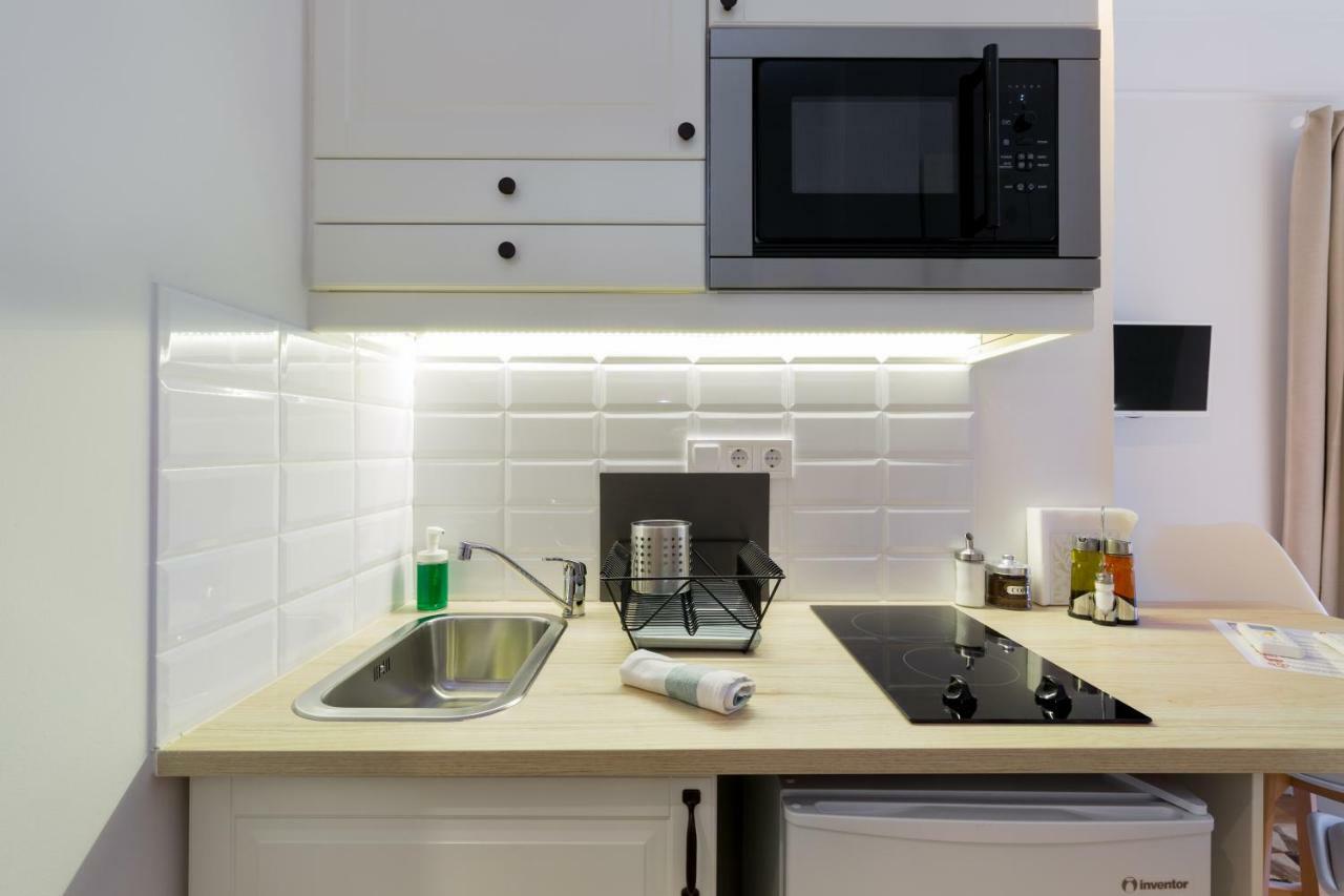 Dinostratus House Apartment