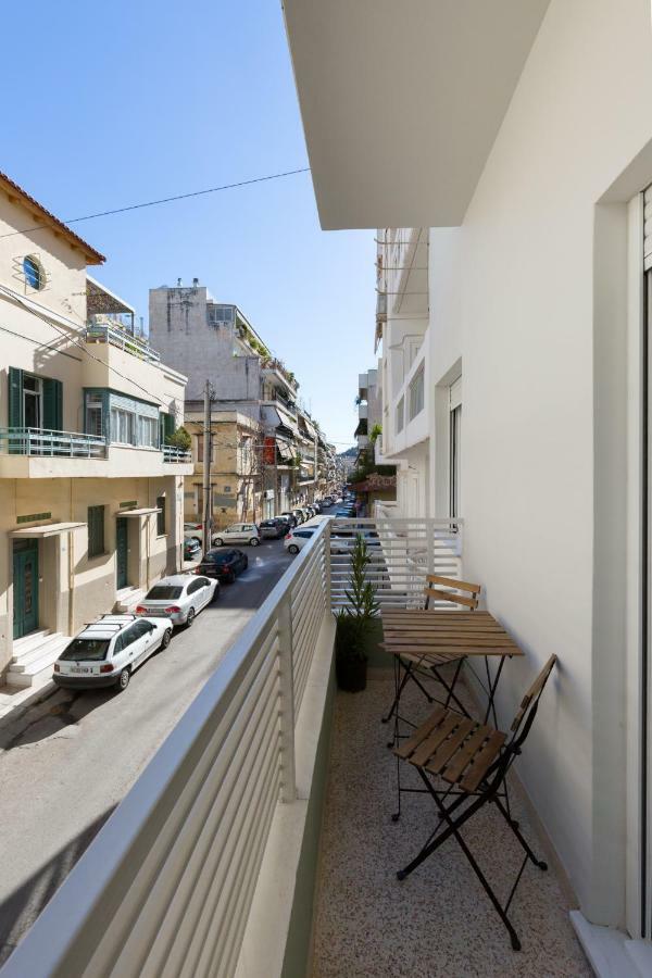 Apartment Dinostratus House *