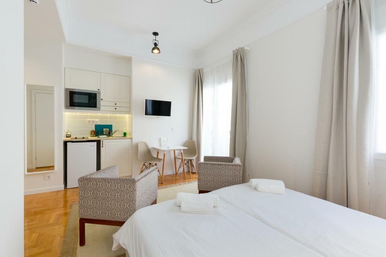 Apartment Dinostratus House *