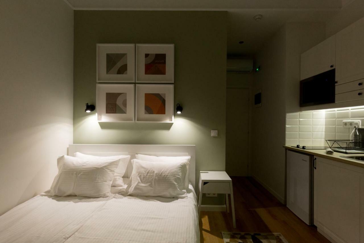 Dinostratus House *